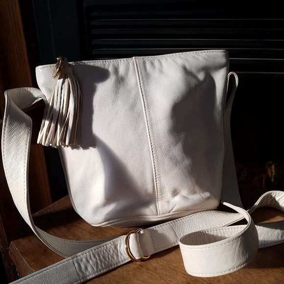 ANNE KLEIN vegan leather shoulder bag - Picture 3 of 7